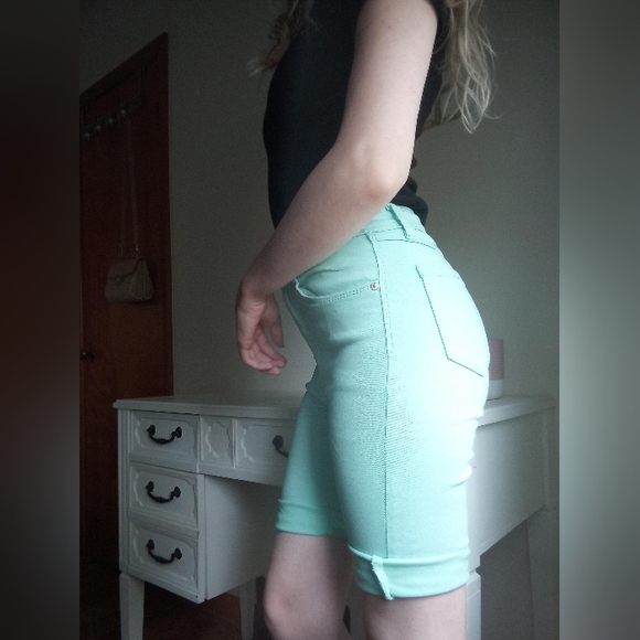BLUE TOPIC - Mint / Turquoise Denim High Waisted Bermuda Shorts - Picture 4 of 6